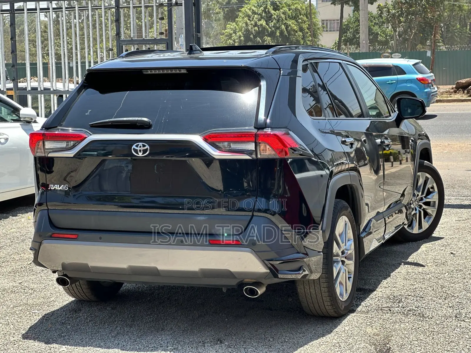 Toyota RAV4 XLE Premium AWD 2019 Black