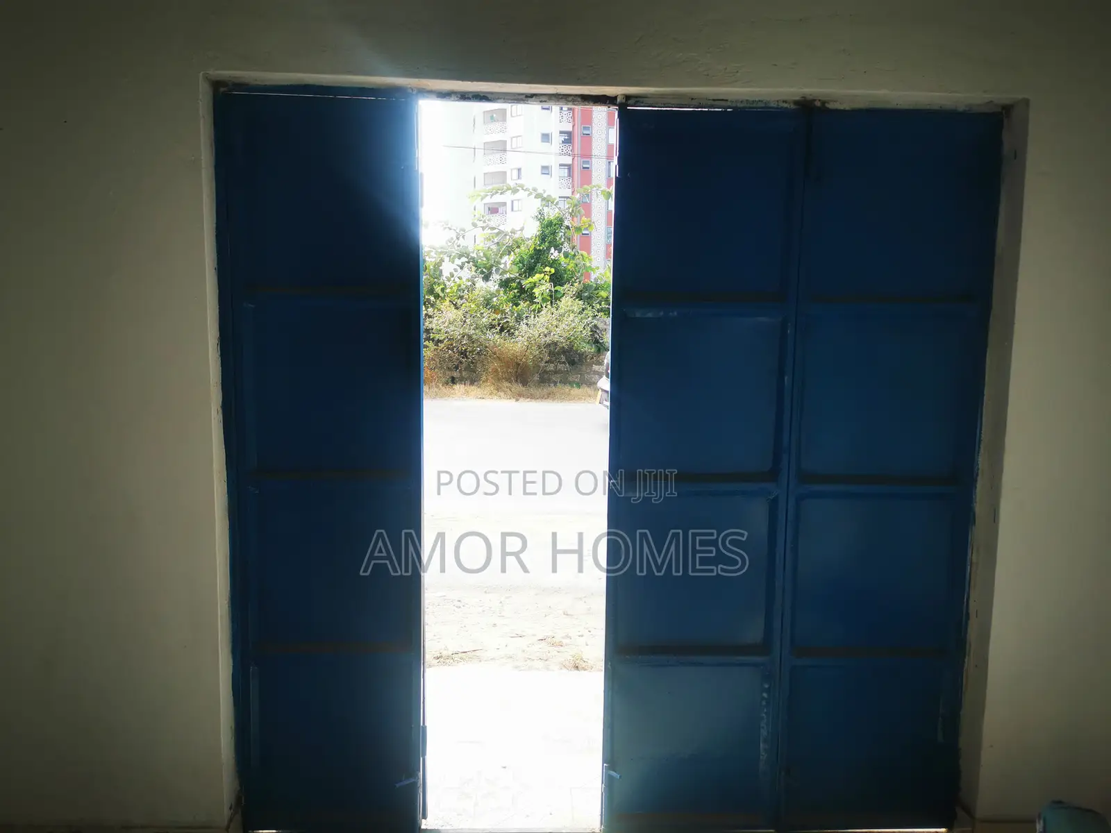Shop + Yard for Rent