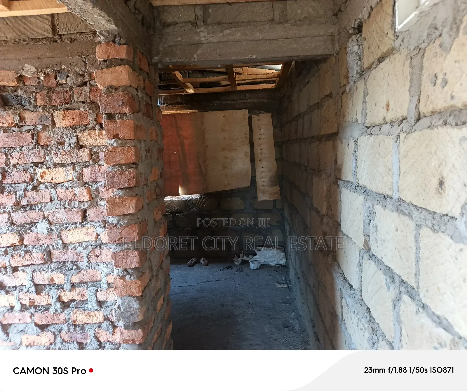 1/2 Acre Chuiyat Plateau Road With House
