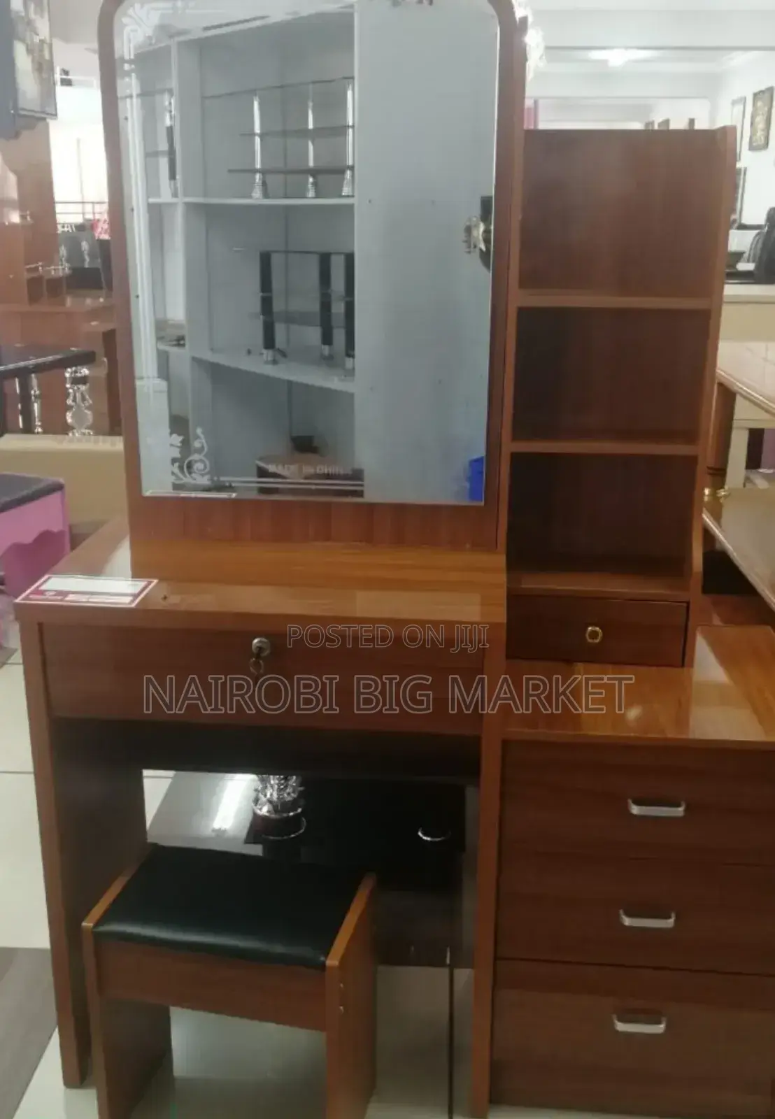 Portable Dressing Table With Sliding Mirror BT-1
