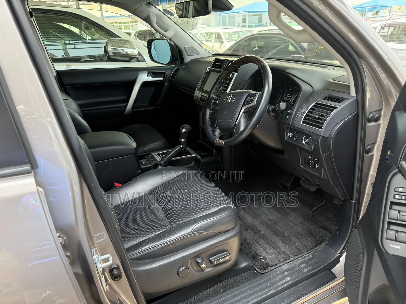 Toyota Land Cruiser Prado 2.7 2019 Gray