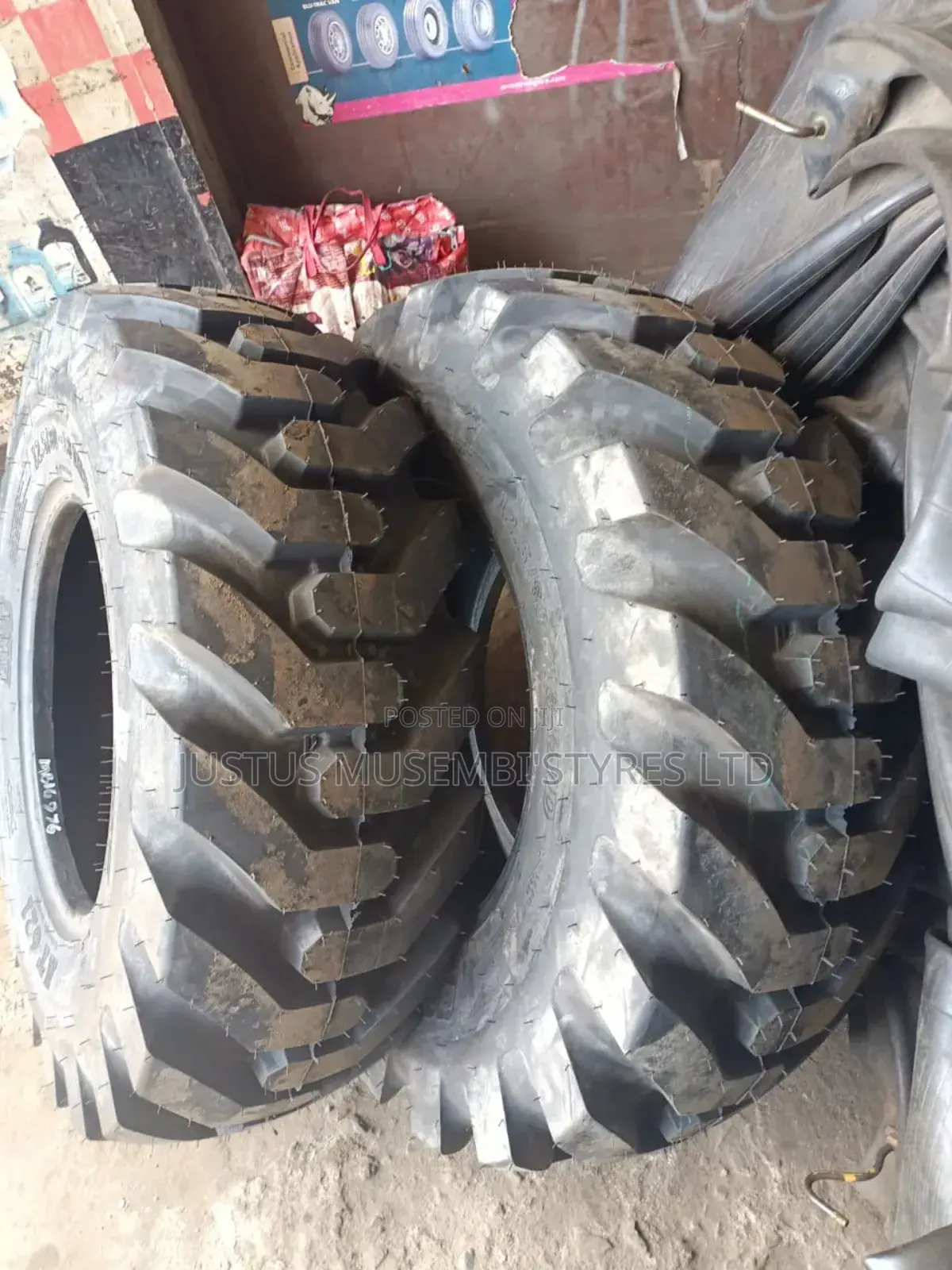 12.5/80r18 Road Hiker Tyres