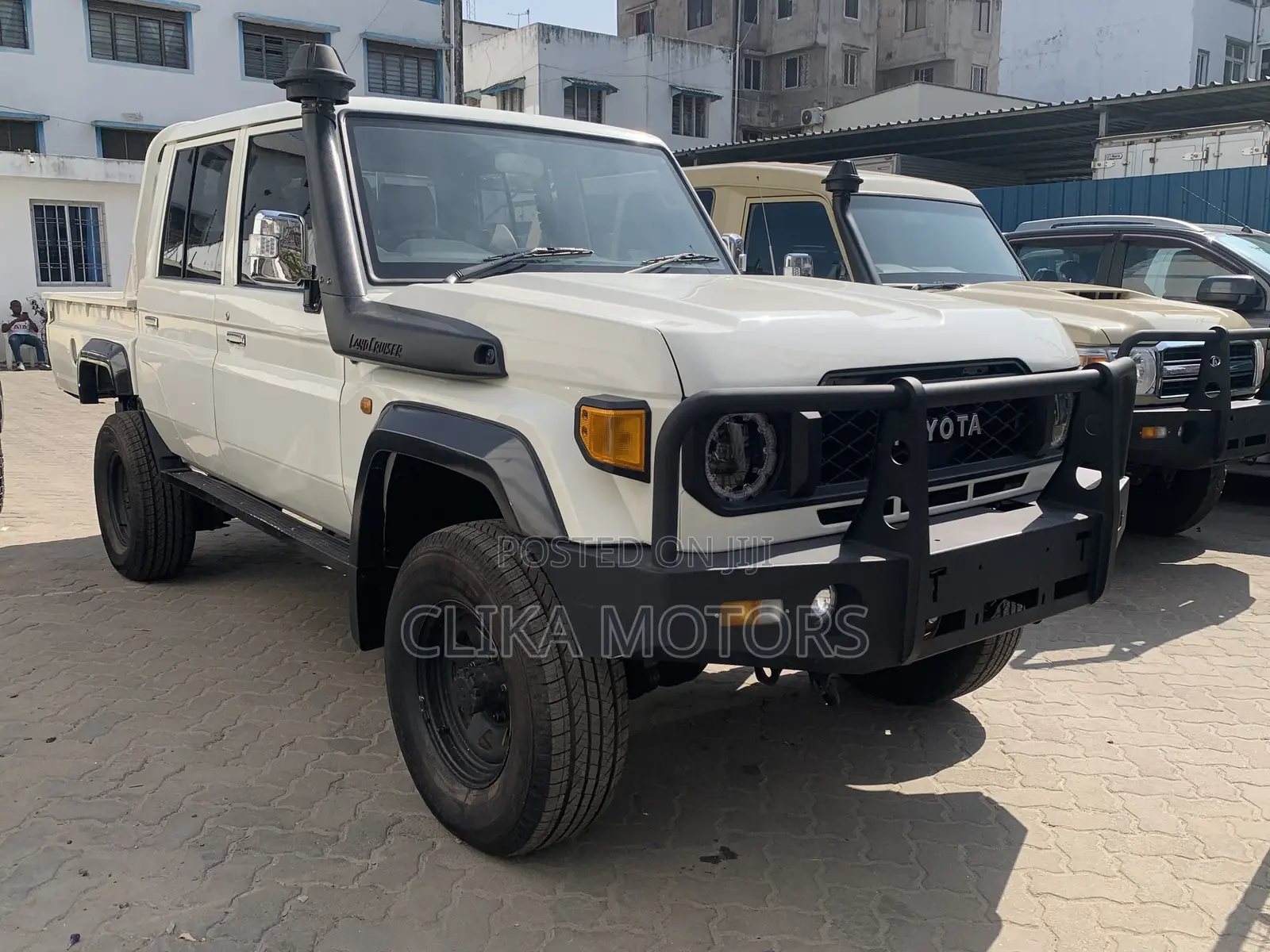 Toyota Land Cruiser 4.5 V8 TD 2018 White