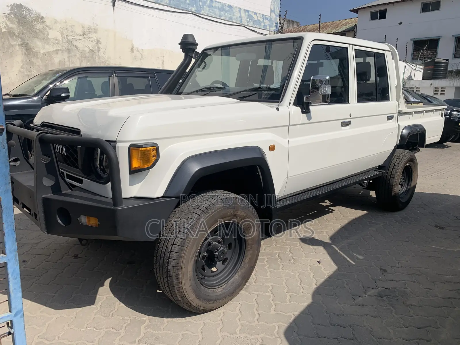 Toyota Land Cruiser 4.5 V8 TD 2018 White