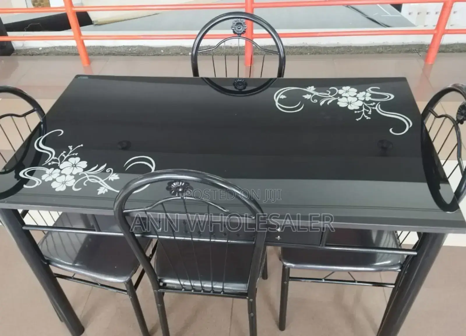 Executive Black 4 Seater Dinning Table E4S