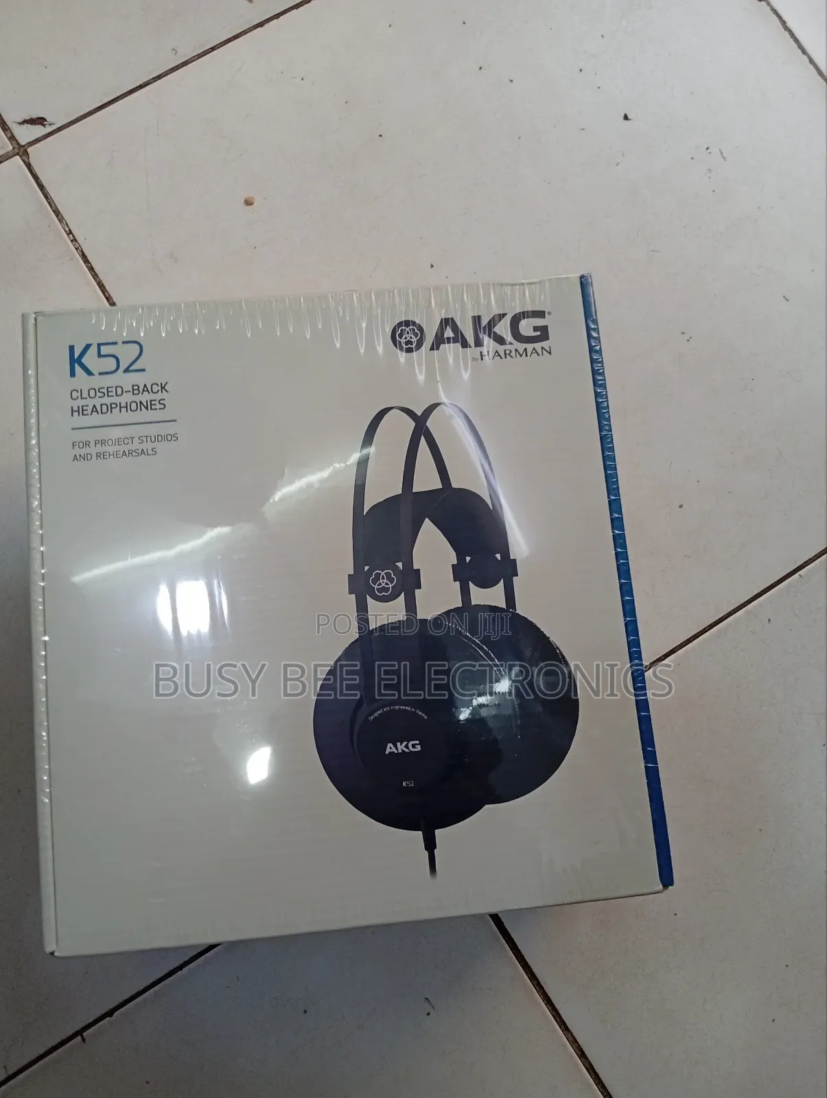 Akg Closed Headphones
