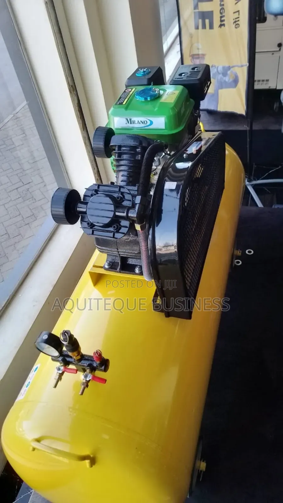 Air Compressor 300L. Milano