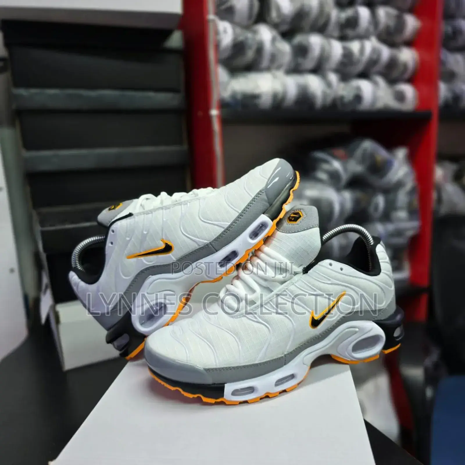 High Quality Nike Tn Sneakers