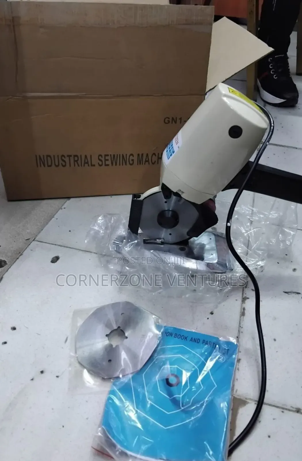 Industrial Material Cutting Machine