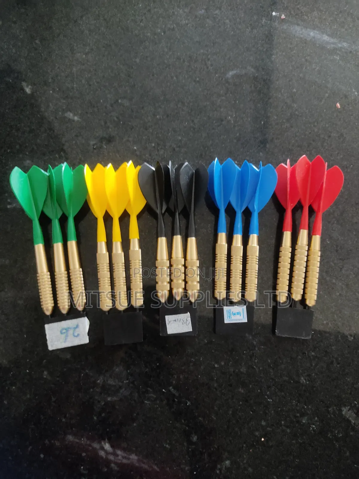 Beginner Steel Darts - Set of 5 Multicoloured Flights