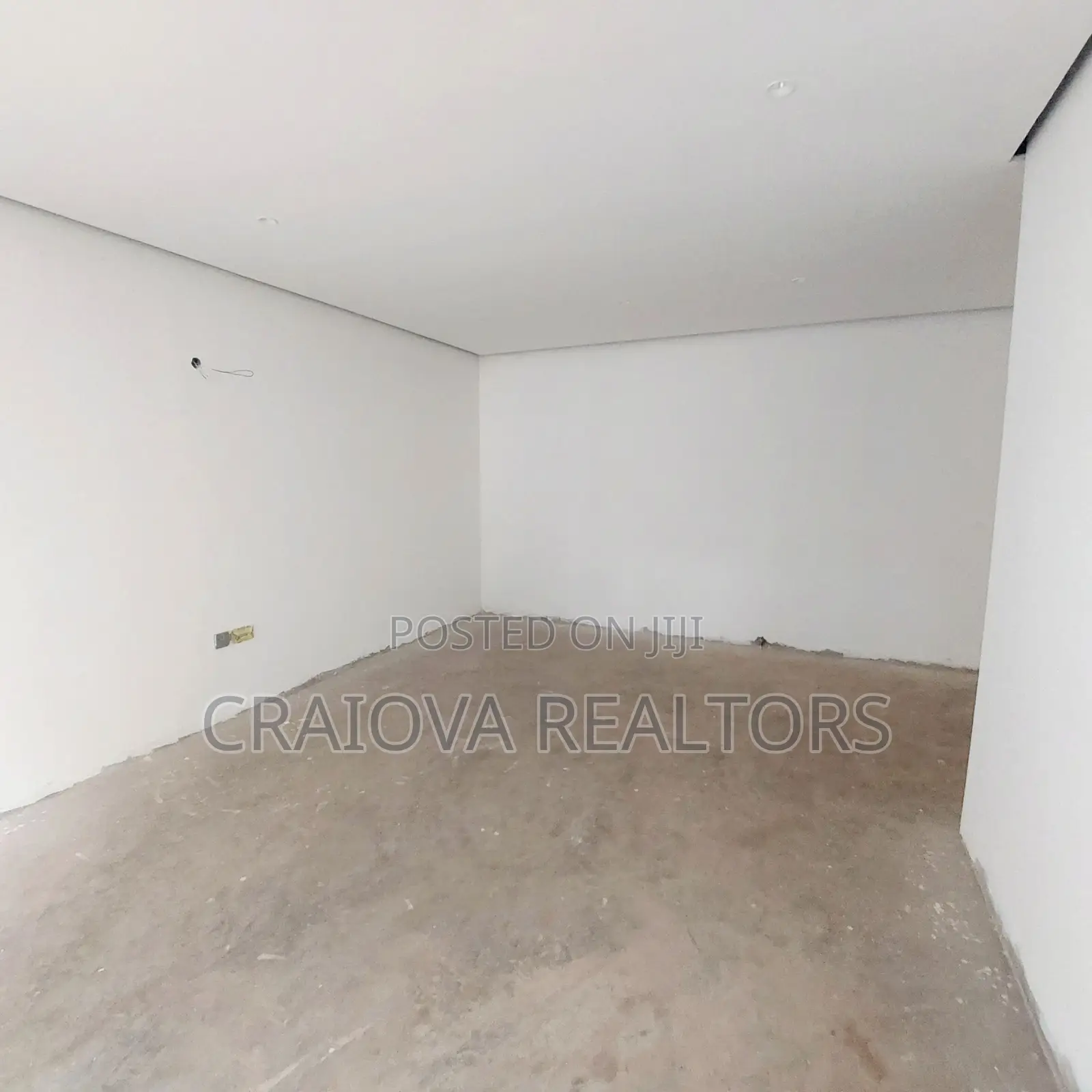 5bdrm Villa in Lavington for sale