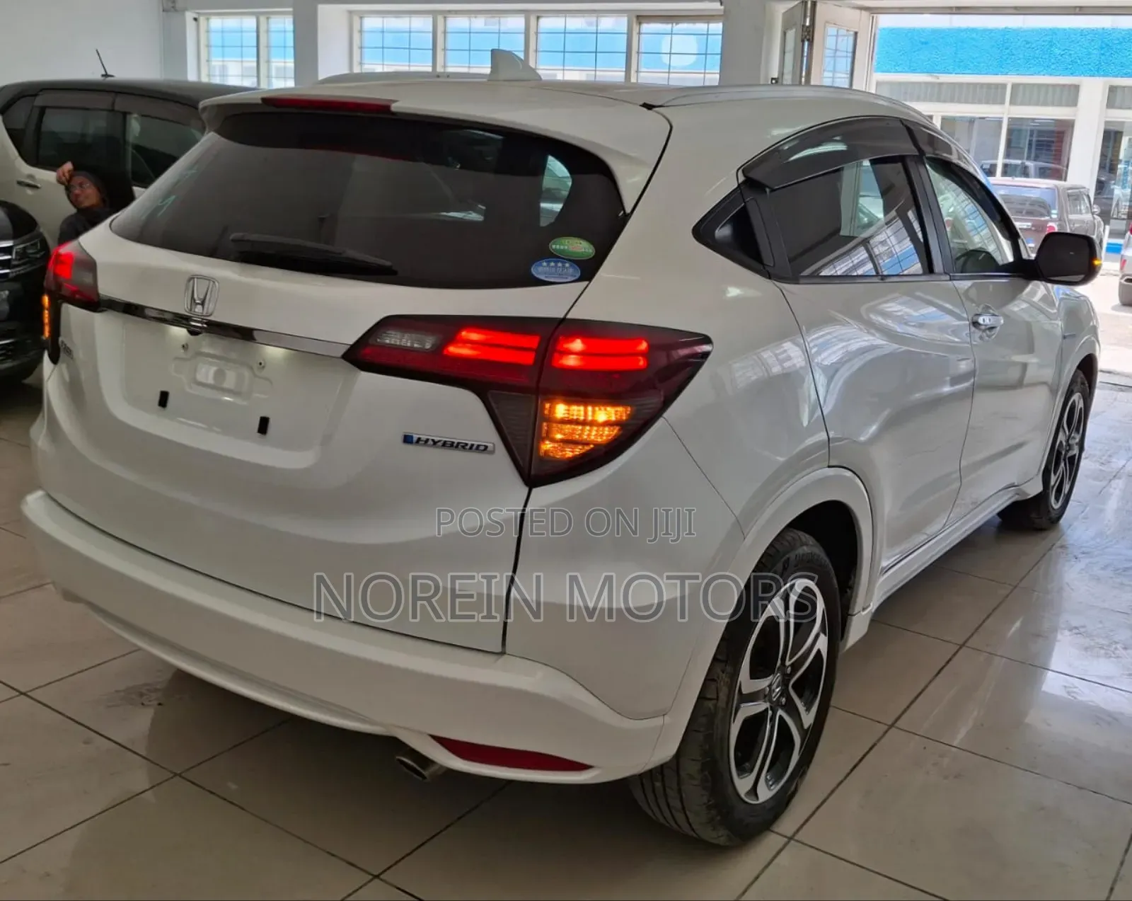 Honda Vezel 2018 White