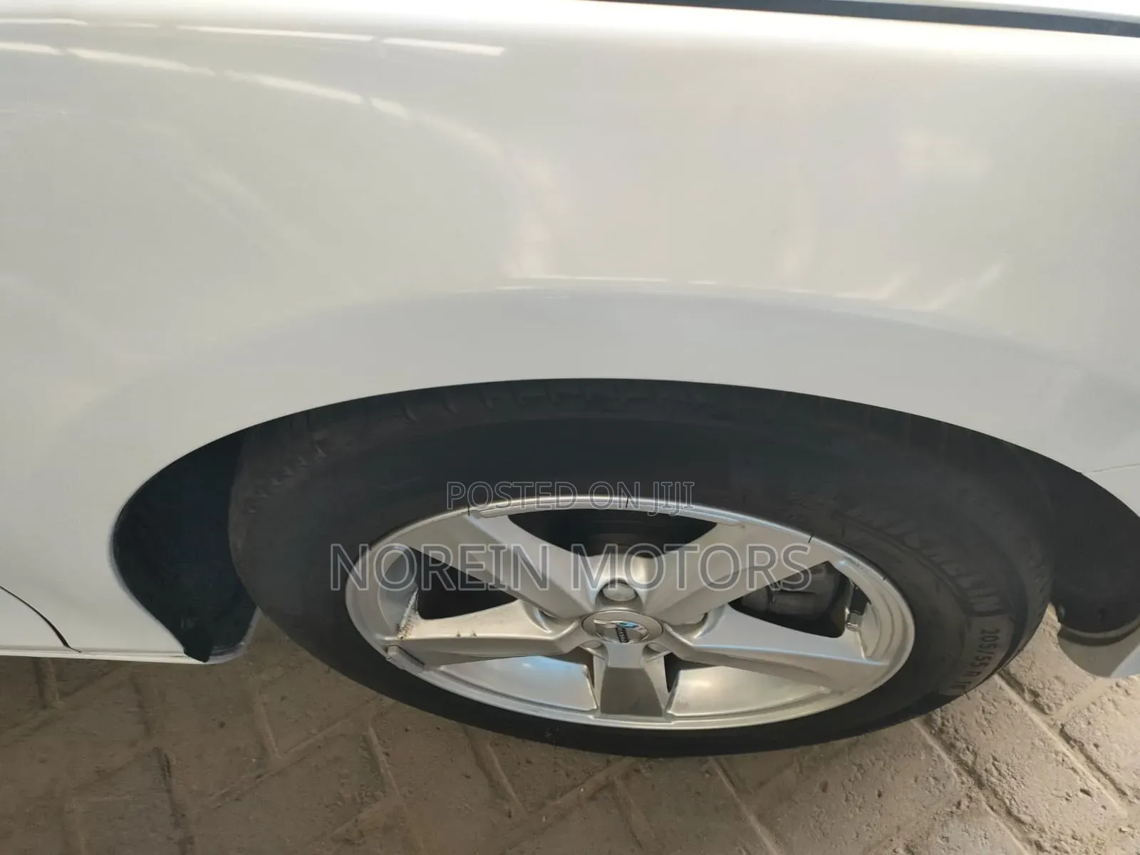 Volvo V40 2017 White