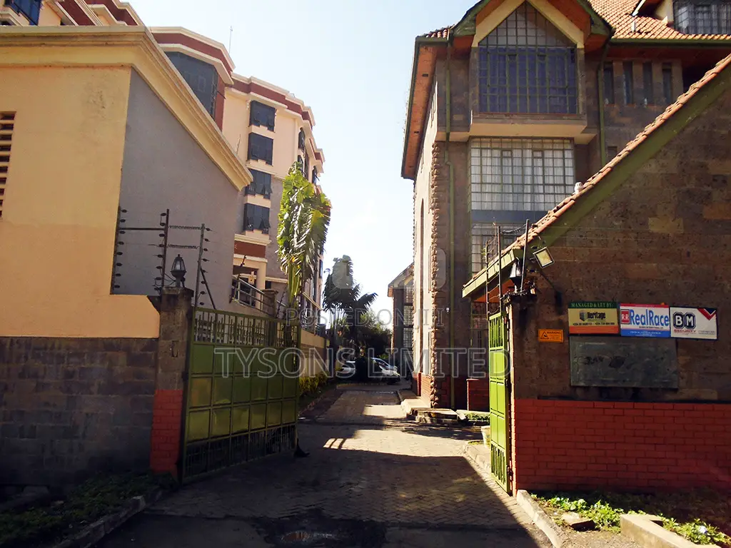 4bdrm Apartment in Kilimani, Hurlingham for sale