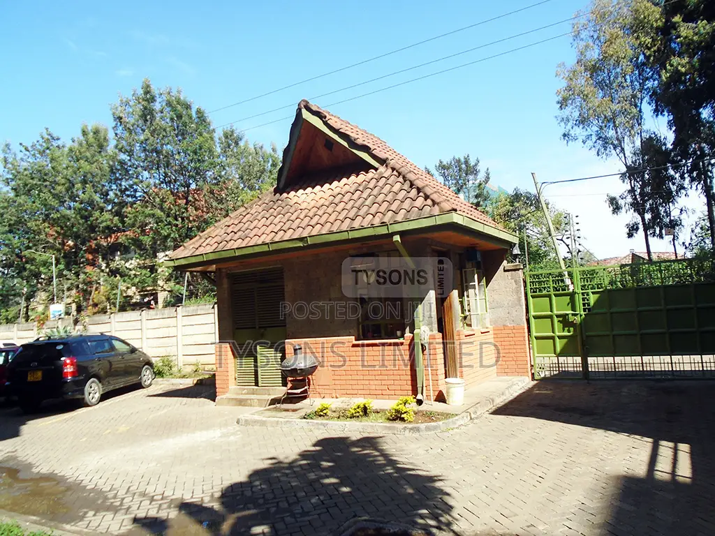 4bdrm Apartment in Kilimani, Hurlingham for sale
