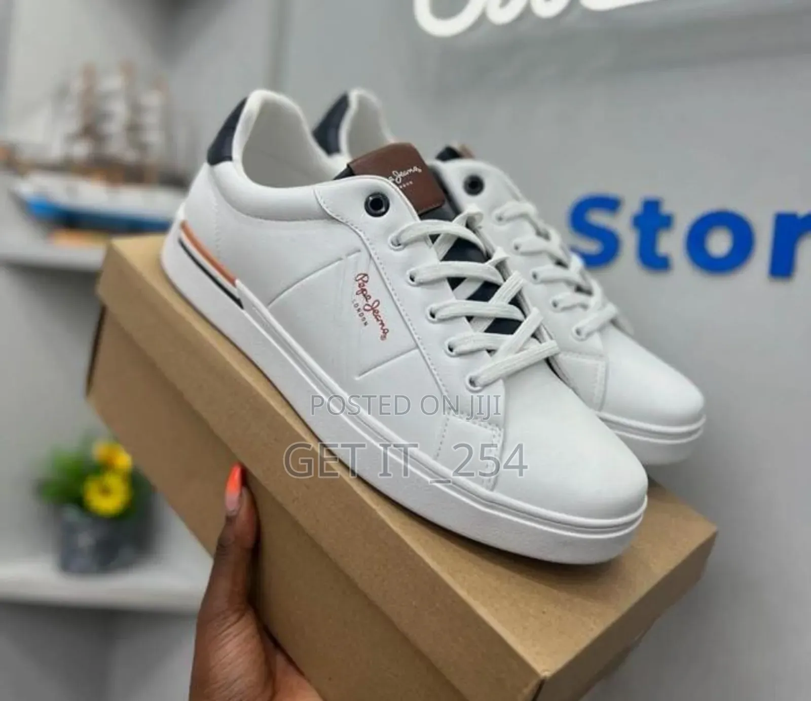 Pepe Jeans
Size 40__45