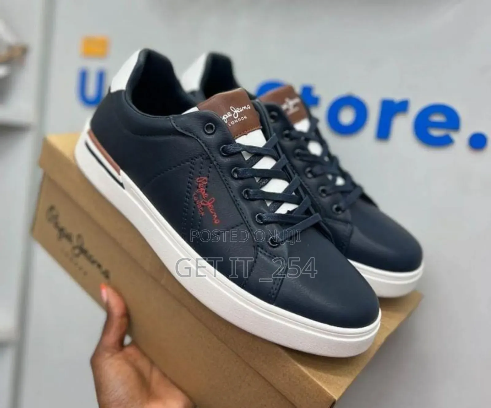 Pepe Jeans
Size 40__45