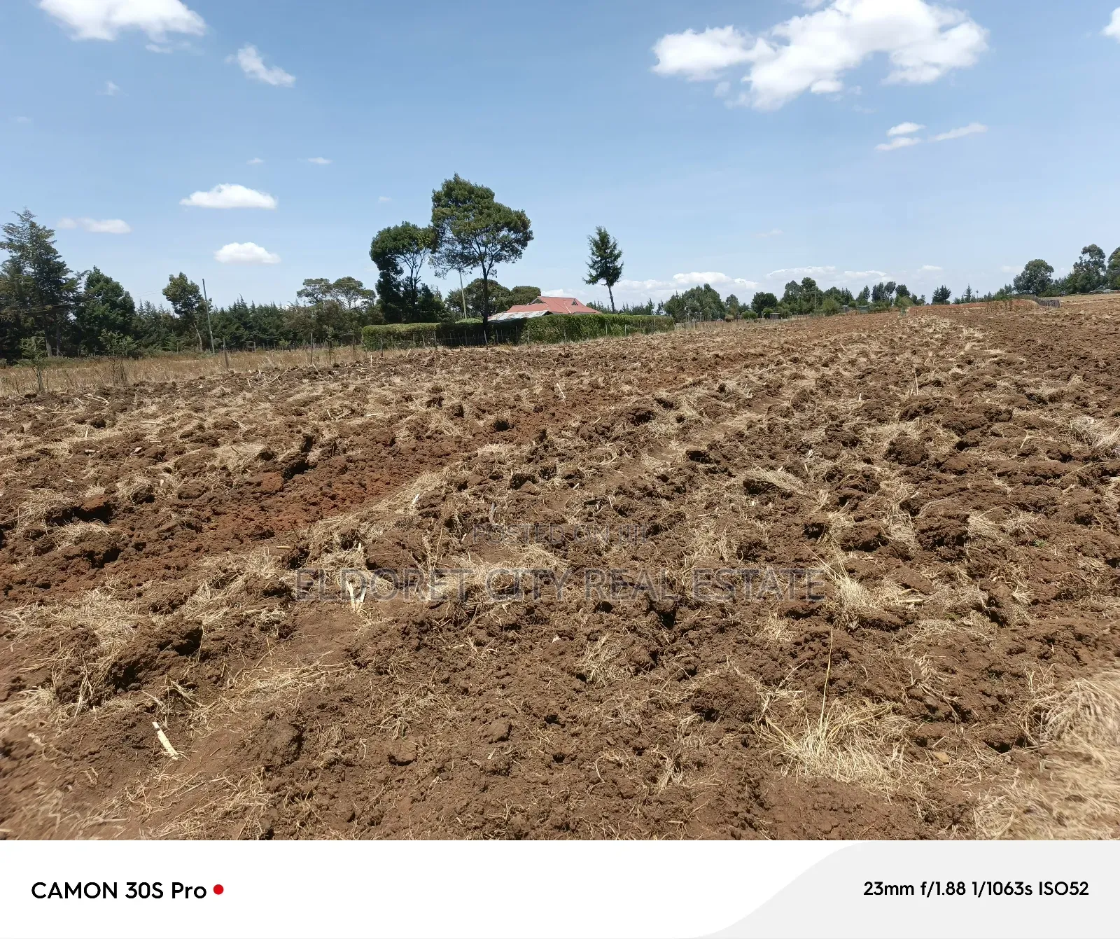 One Acre Kaptuli 50 Meters From Tarmac.
