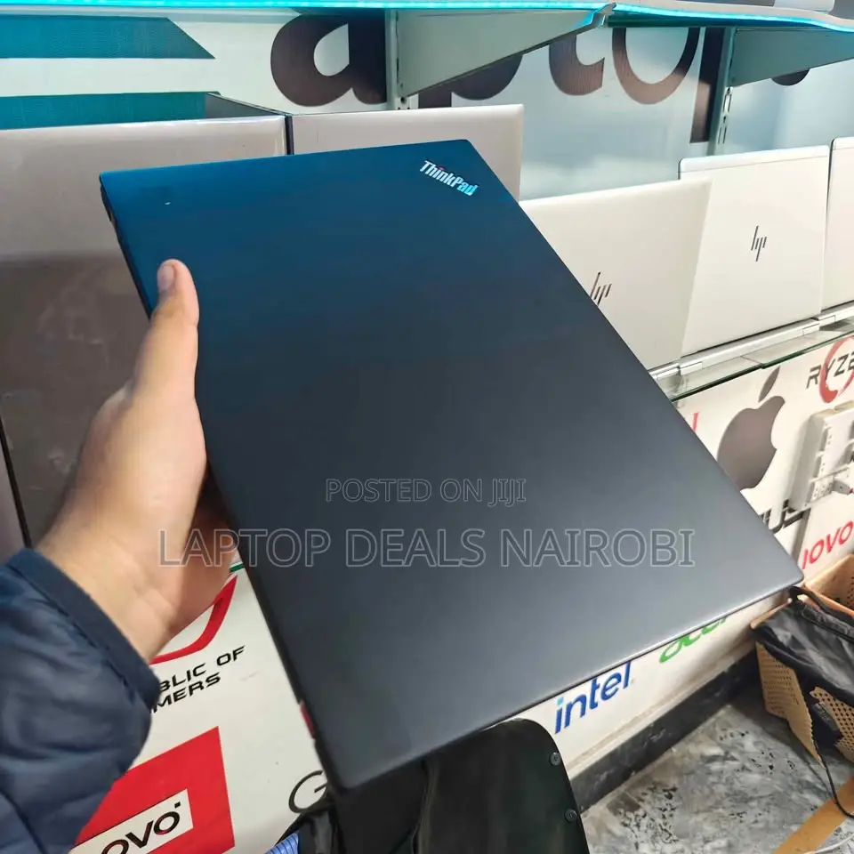 Laptop Lenovo ThinkPad T14s G4 16GB AMD Ryzen 5 SSD 256GB