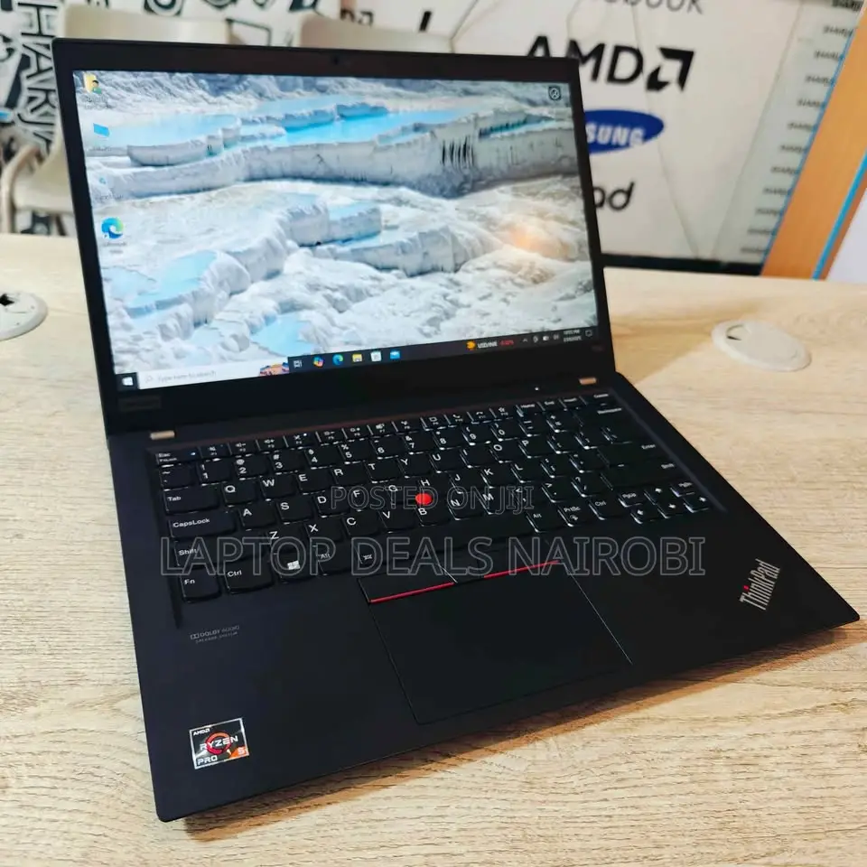 Laptop Lenovo ThinkPad T14s G4 16GB AMD Ryzen 5 SSD 256GB