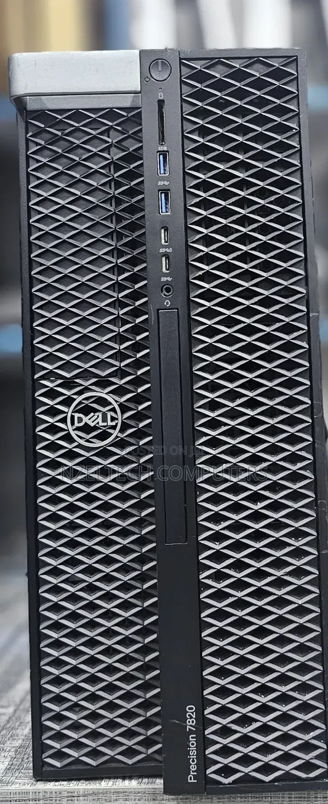 Desktop Computer Dell Precision 7820 32GB Intel Xeon HDD+SSD 512GB
