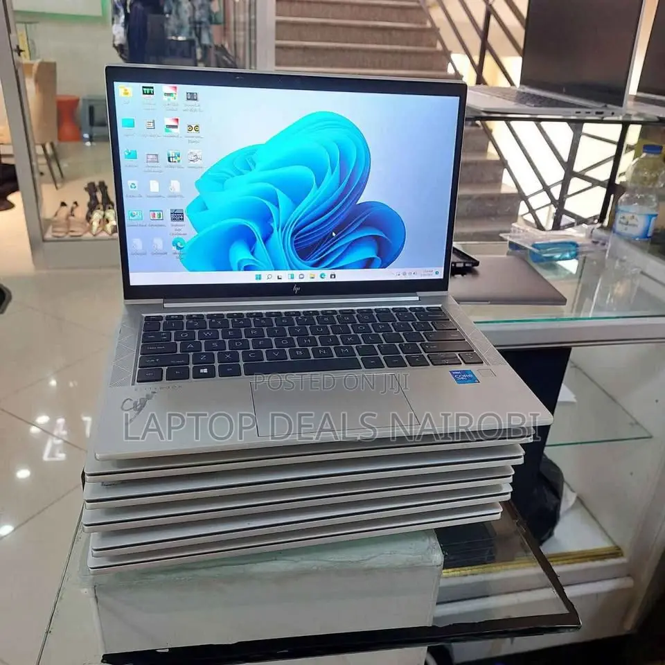 Laptop HP EliteBook 830 G8 16GB Intel Core I5 SSD 512GB