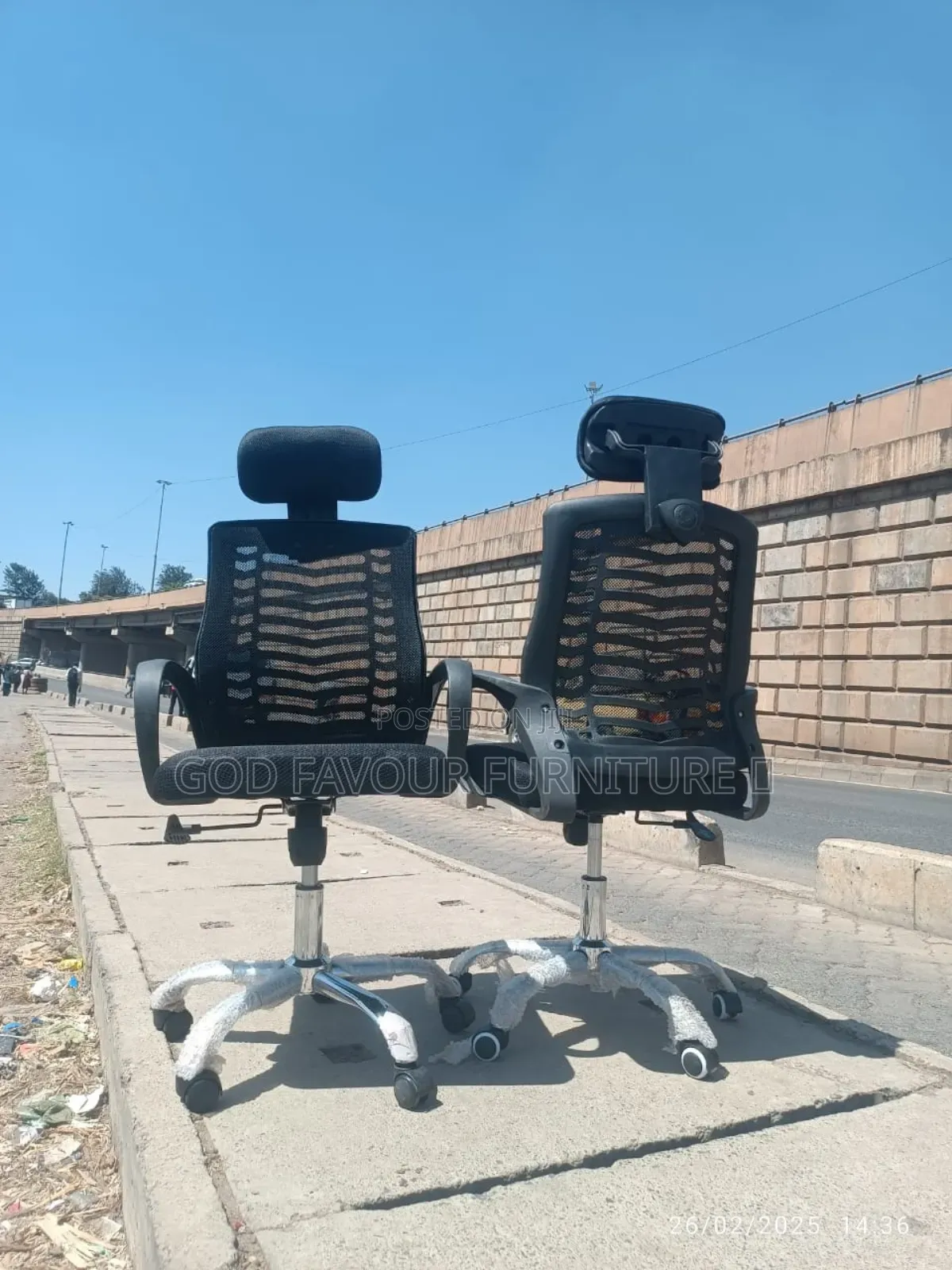 Elegant Office Chair With Headrest Tf9km
