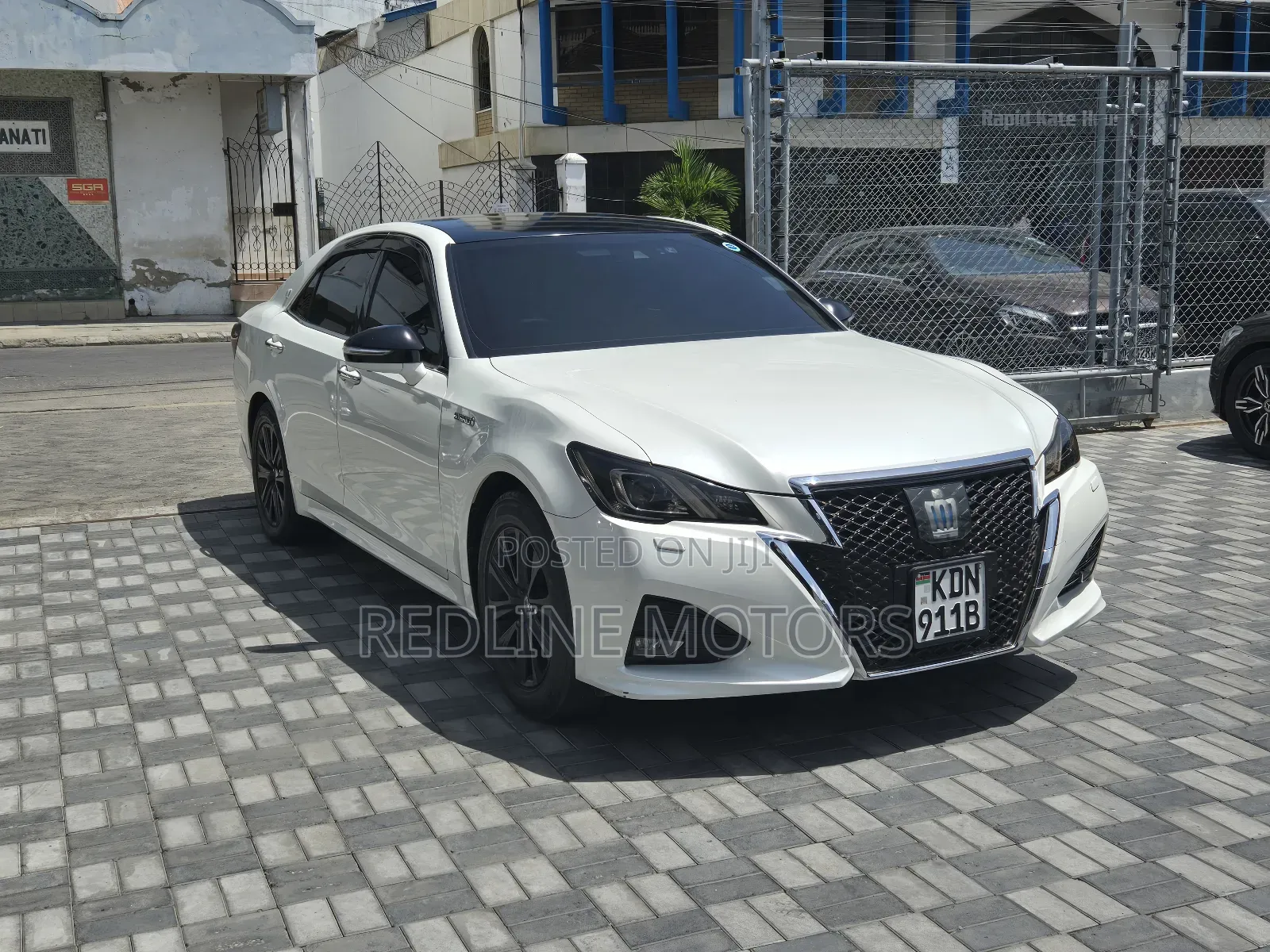 Toyota Crown 2016 White