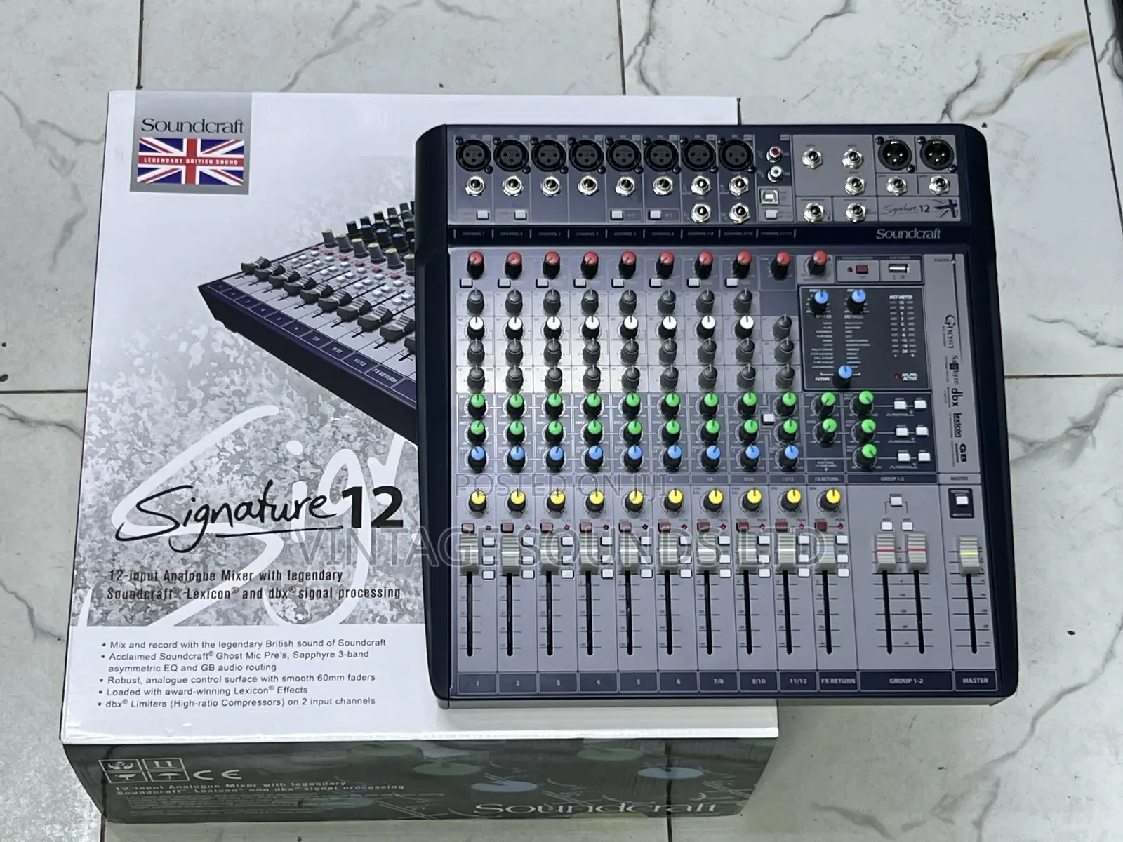 Soundcraft Signature12 -12-channel Multi-track Mixer Fx