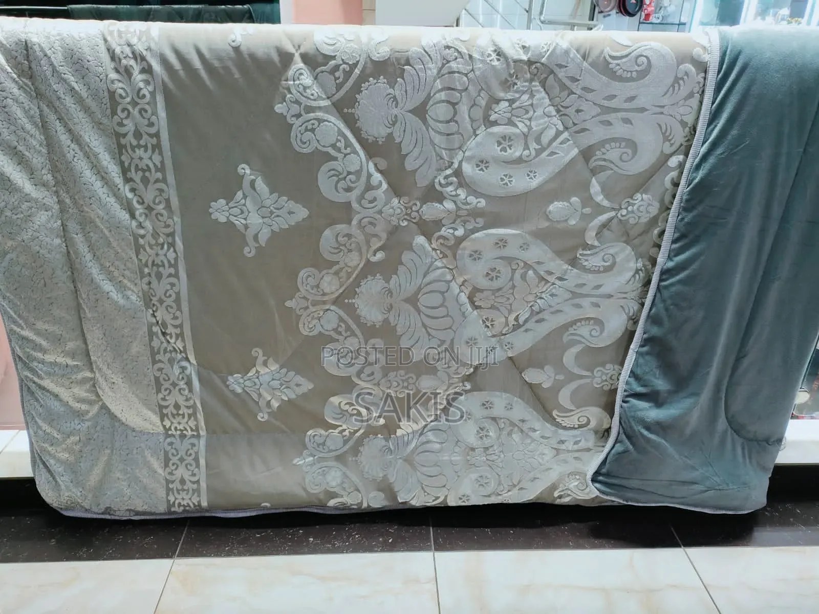 Silky Duvet Set Size 6ft X 7ft. Free Delivery