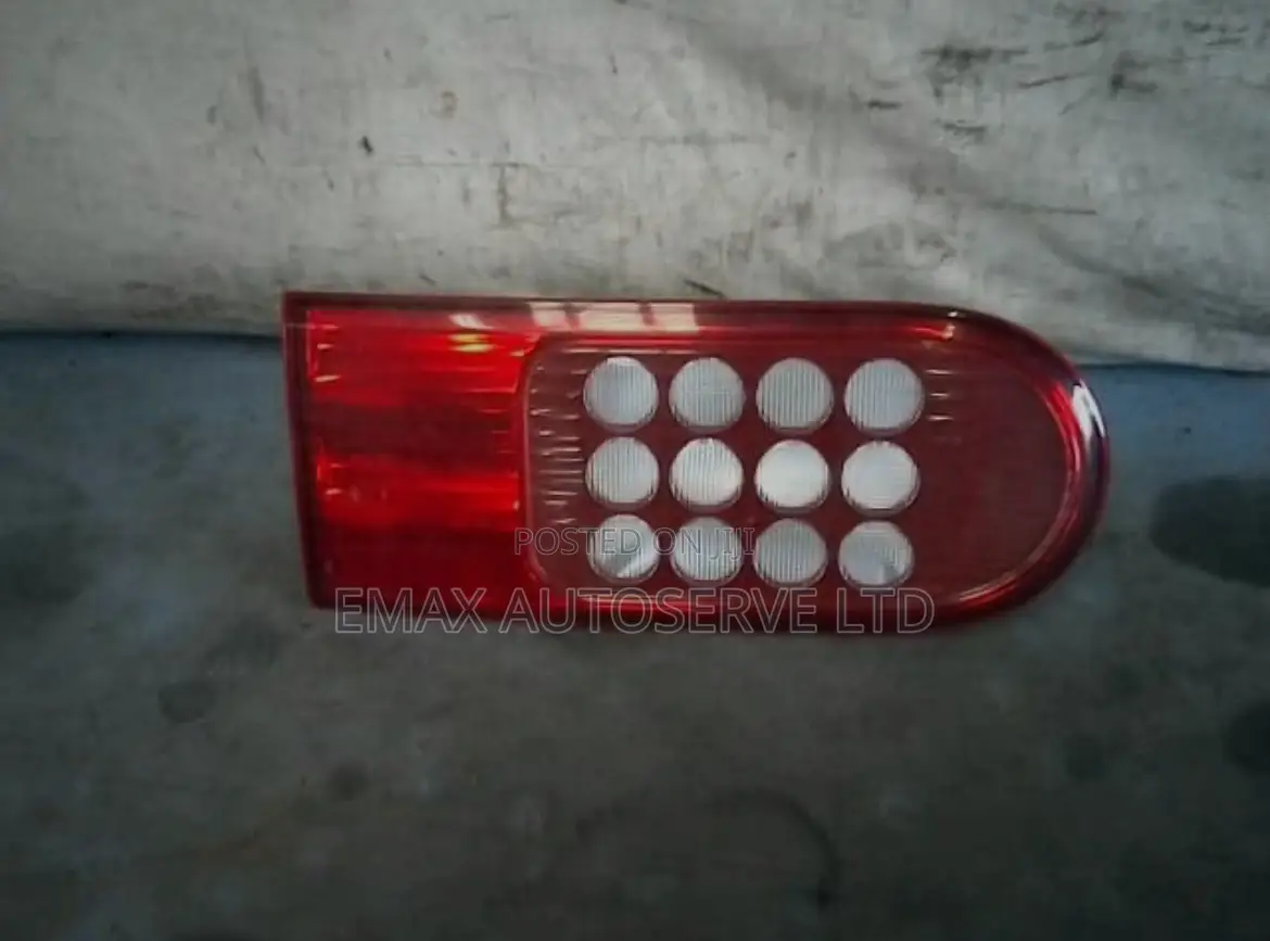 Boot Light Nissan Lafesta 2010