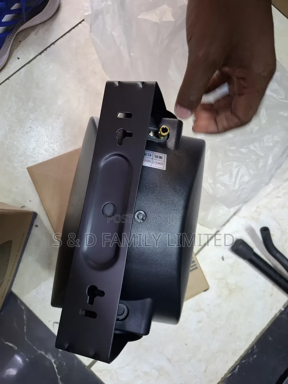 JBL 450 Wall Mount Column Speaker