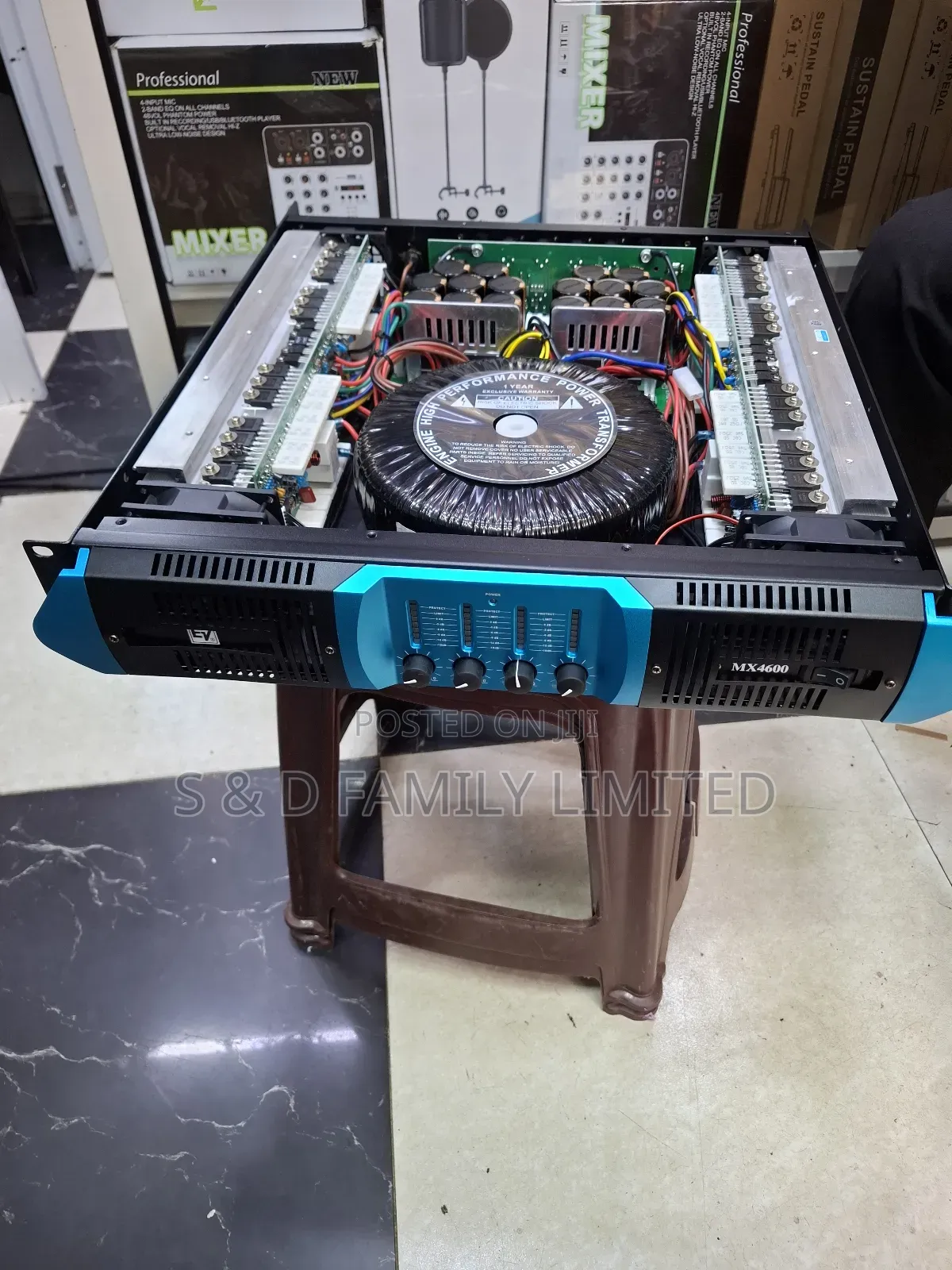 4 Channels Power Amplifier