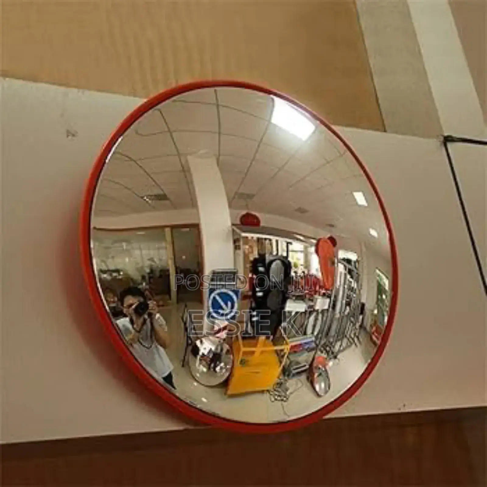 Convex Mirror