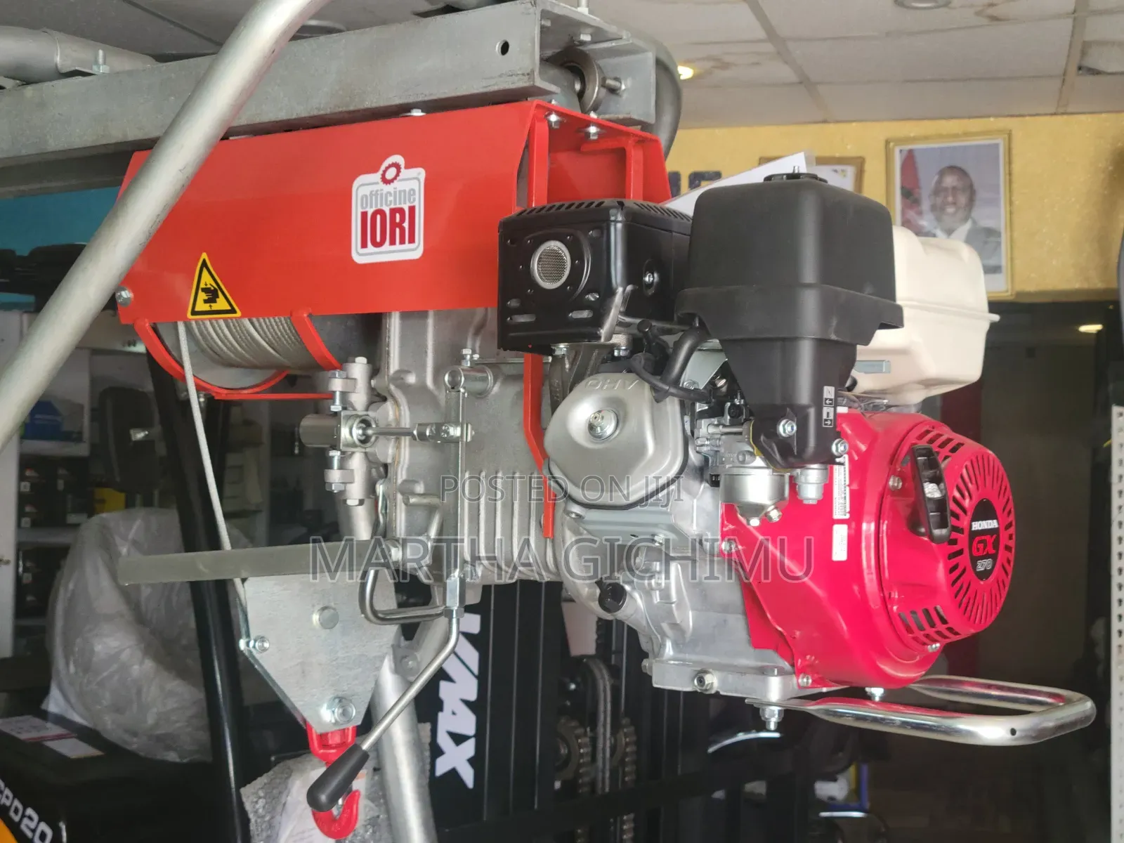 Concrete Hoist With Engine (1ton)