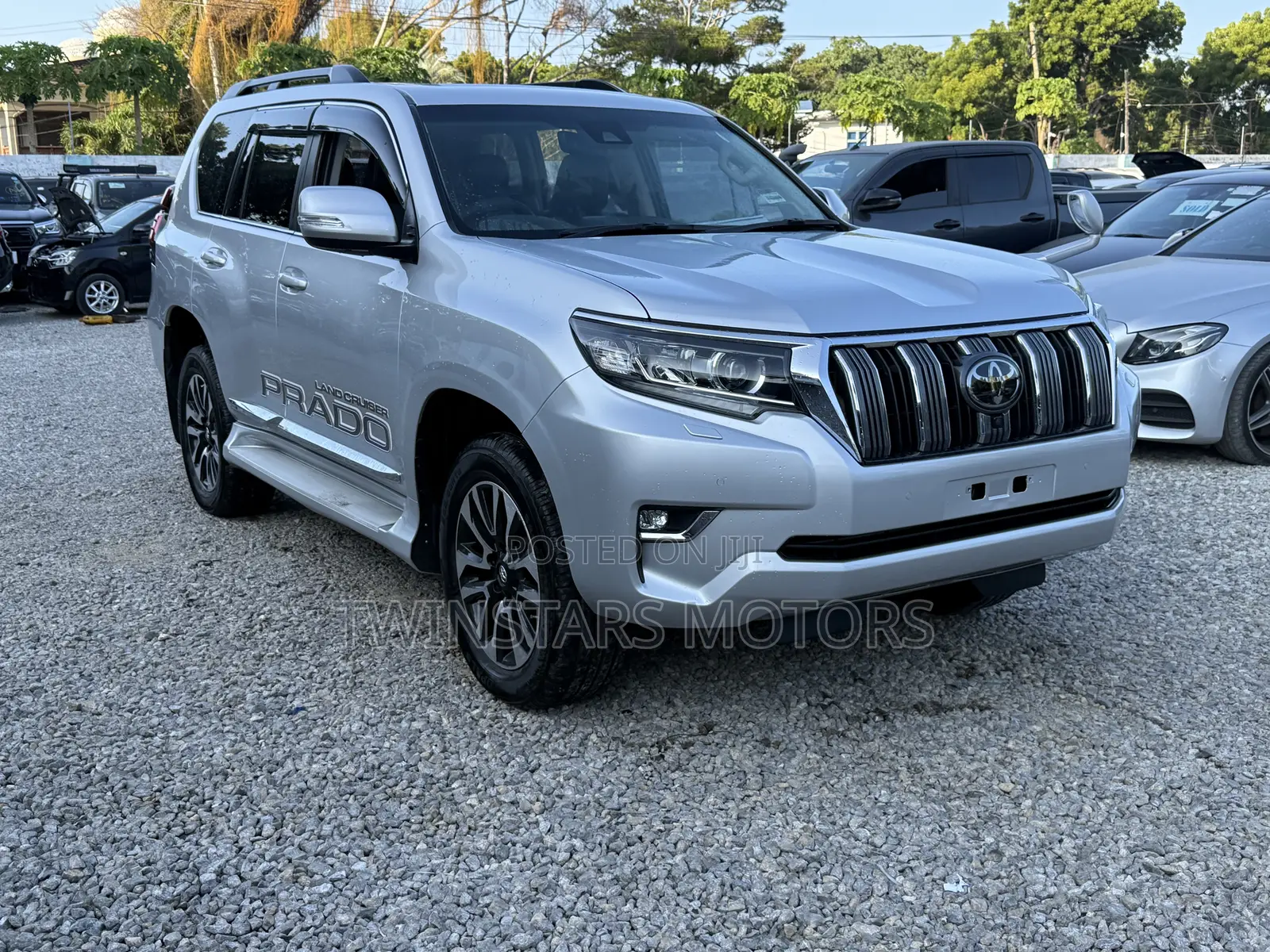 Toyota Land Cruiser Prado 2.8 2018 Silver