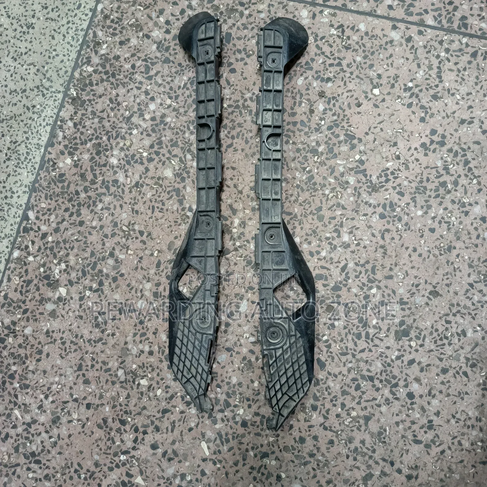 Toyota Wish 2011 Rear Bumper Slides