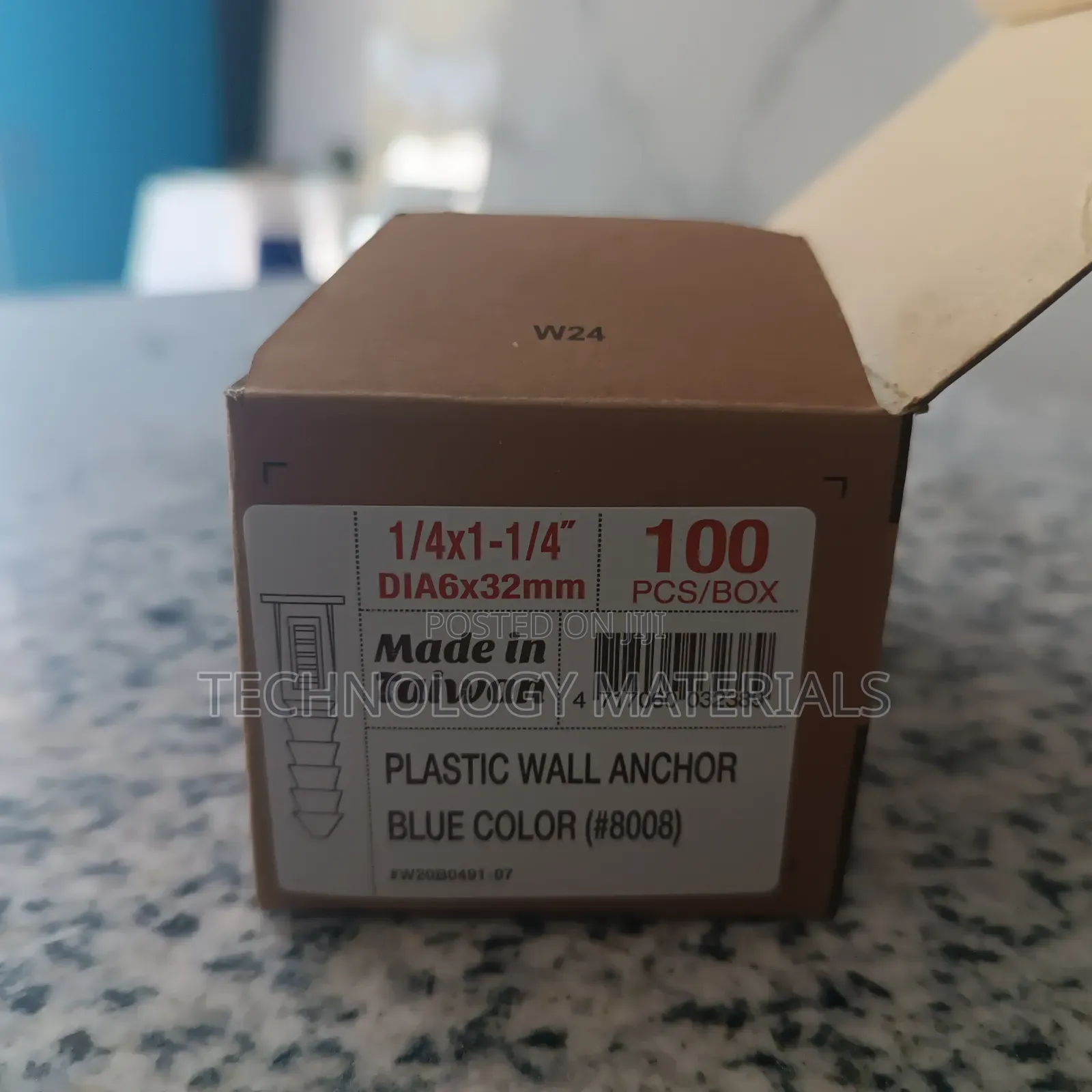 Wallplug Blue 32mm(6*32mm)