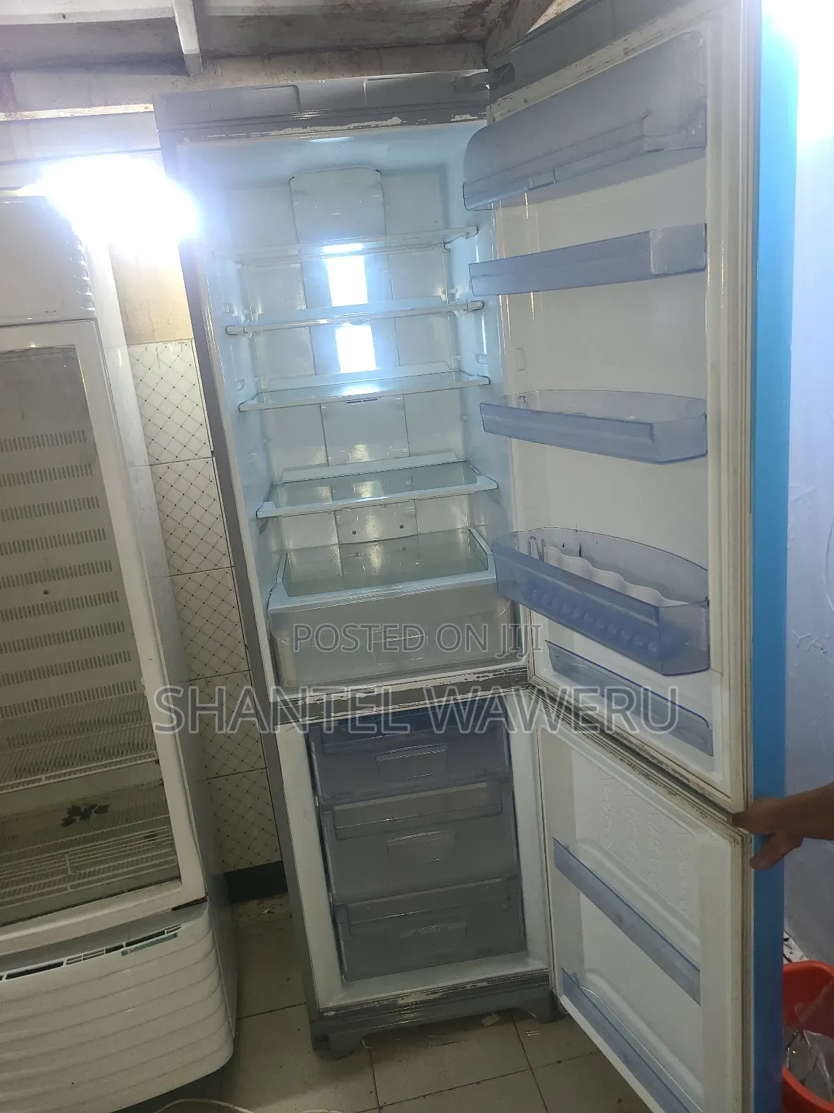 Bottom Freezer Fridge Blue One 450litres