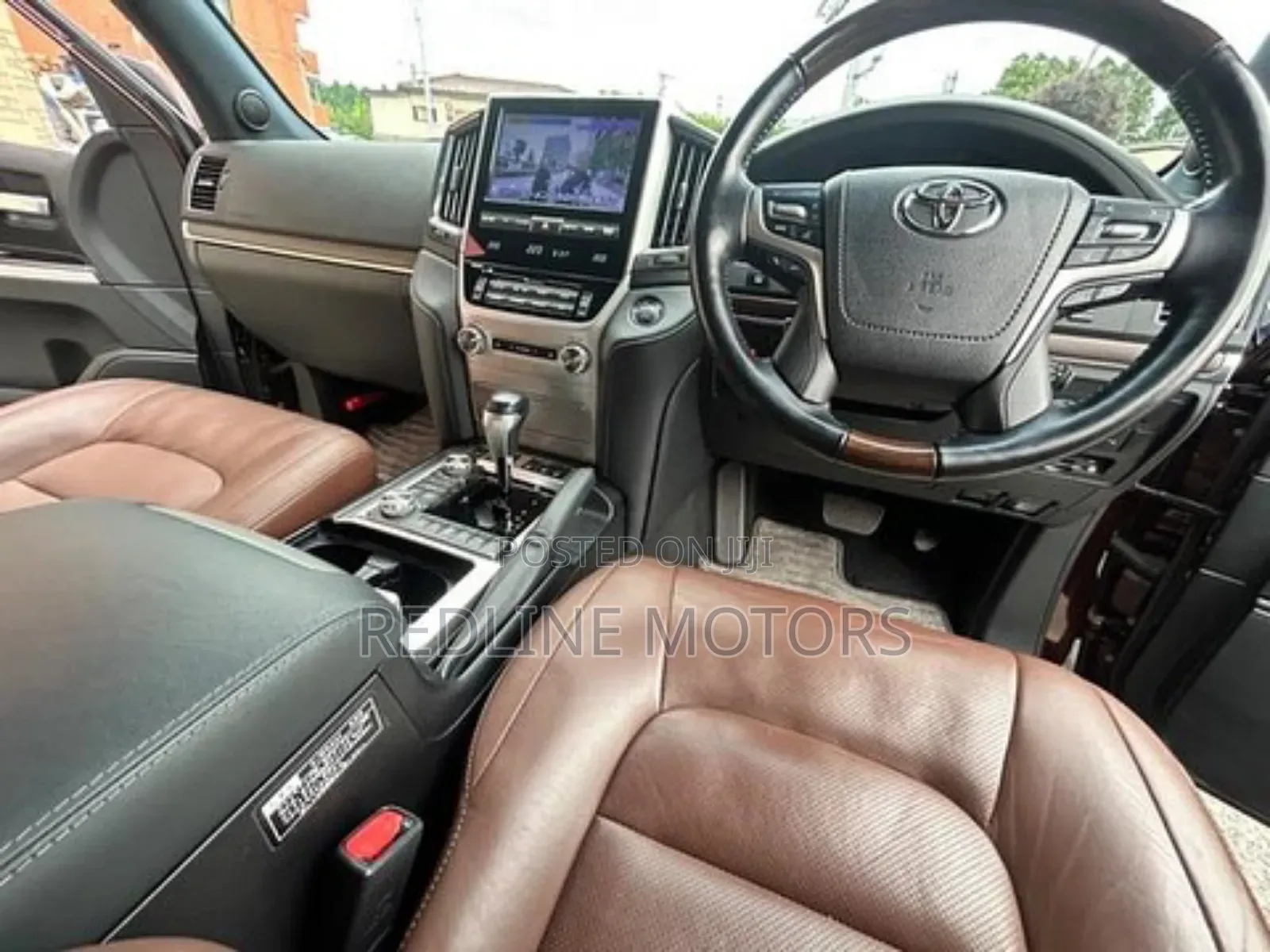 Toyota Land Cruiser 4.6 V8 ZX 2019 Brown