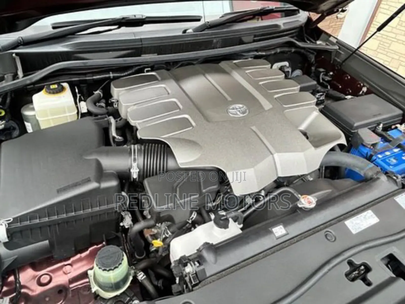Toyota Land Cruiser 4.6 V8 ZX 2019 Brown