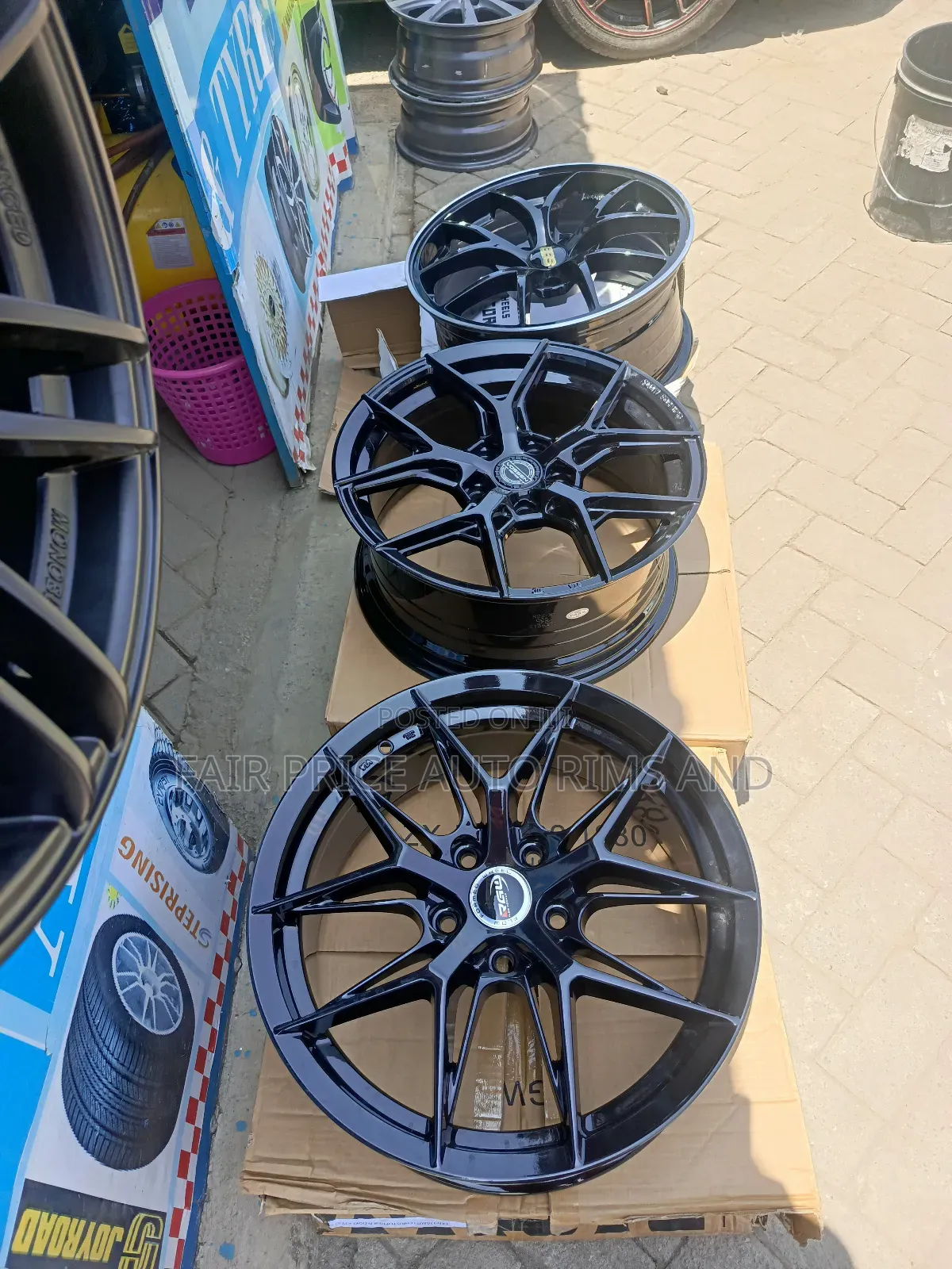Size 17 /5/114.3 Black Sports Rim Maridadi Sana