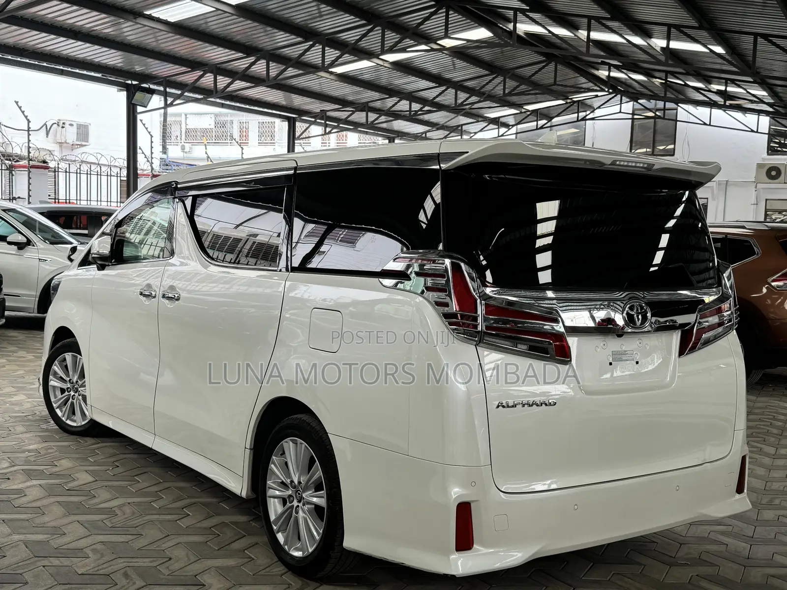 Toyota Alphard 2.5 Petrol AWD 2018 White