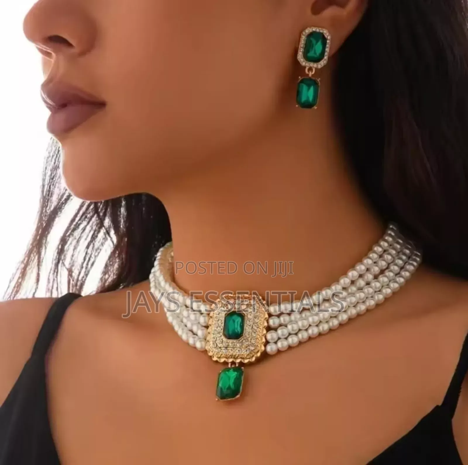 Pearl Necklace and Earrings Set