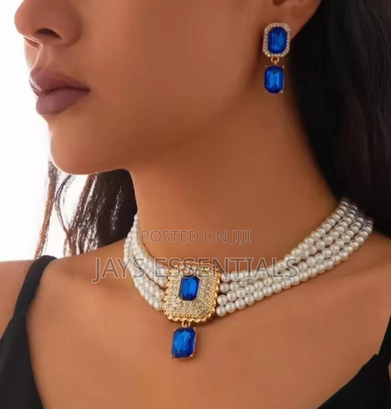 Pearl Necklace and Earrings Set
