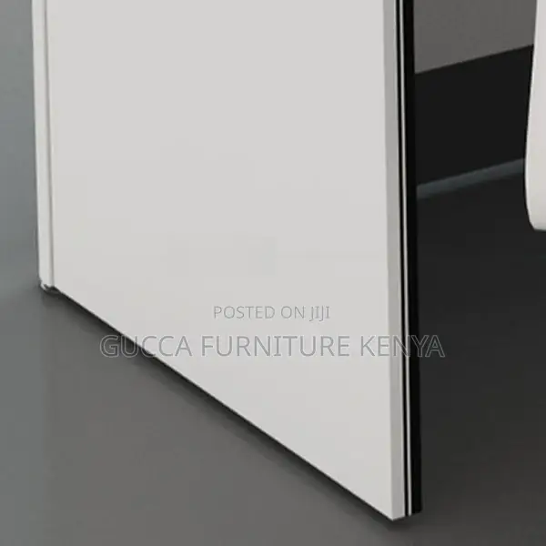 Workstations: 4-Seater Casual Executive Modular Workstation