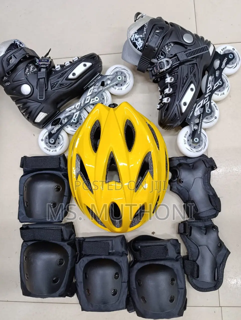 Full Set Hard Boot With Rubber Wheels in Black Skating Sey