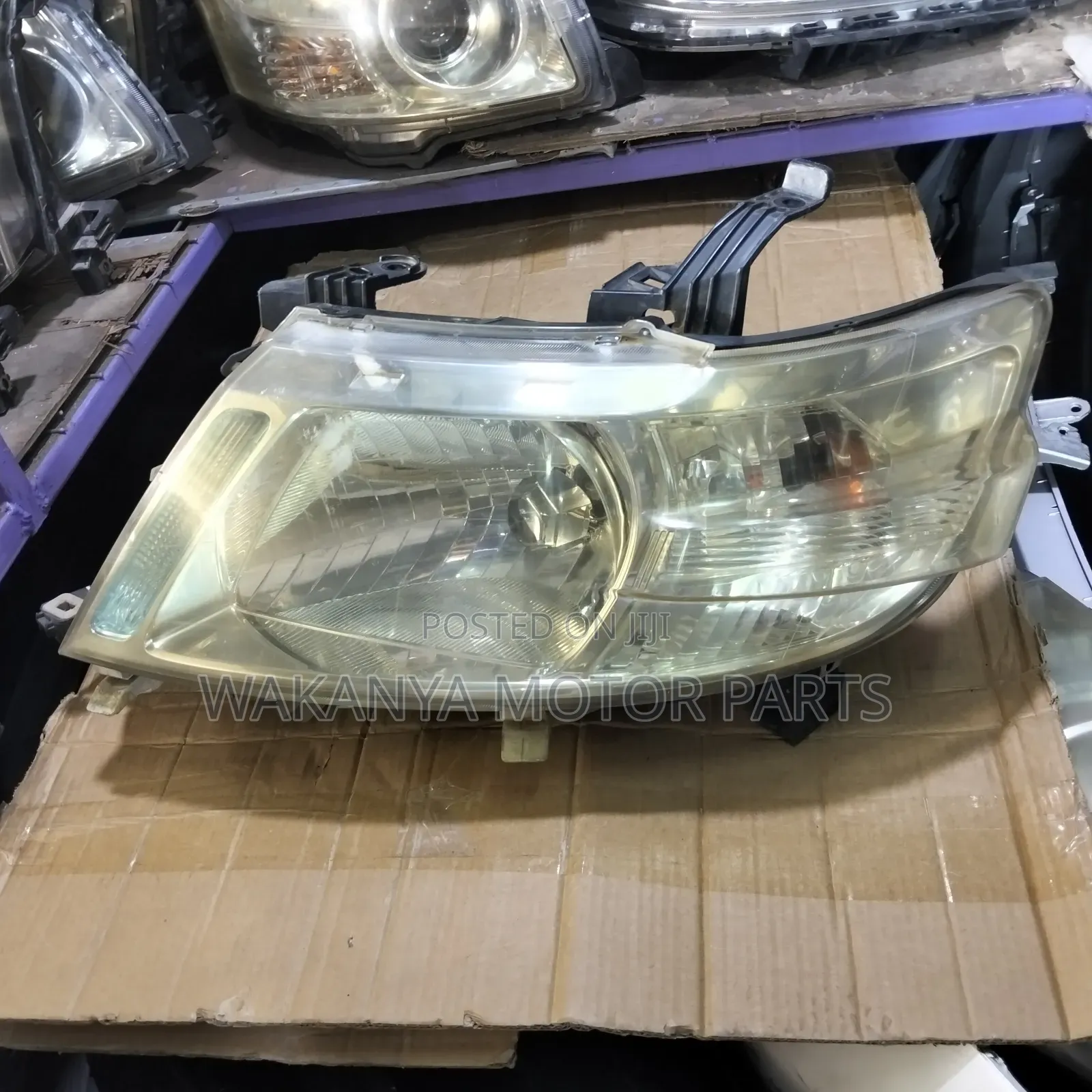 Nissan Serena Fc25 2005/2006 Non Xenon Shiny Reflector Lamp