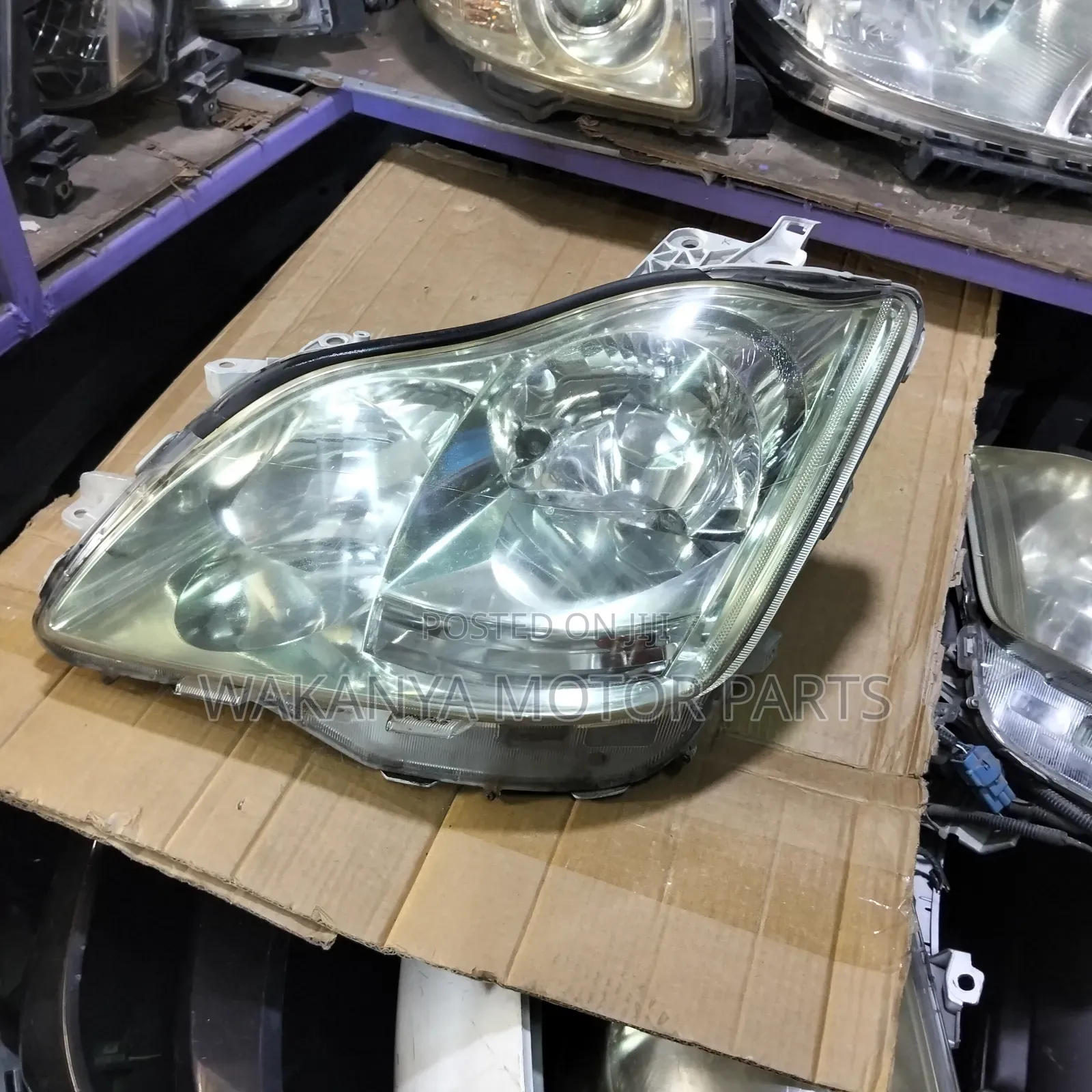 Toyota Crown 301 Royal Saloon Model 2002 Xenon Headlamp