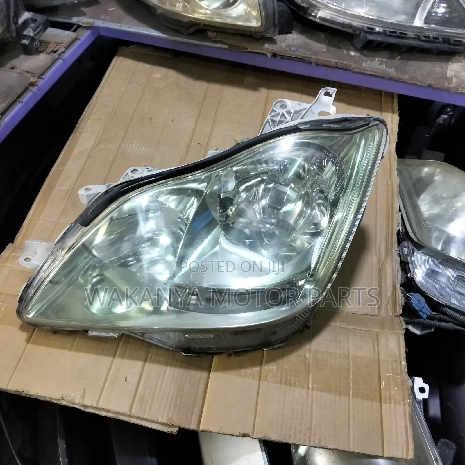 Toyota Crown 301 Royal Saloon Model 2002 Xenon Headlamp